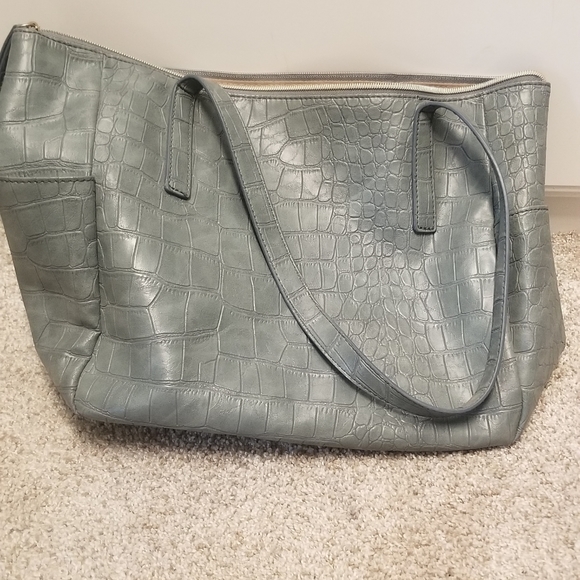 Relic Tote - Picture 2 of 4